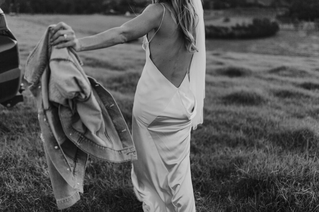 bride portrait johanna johnson wedding dress