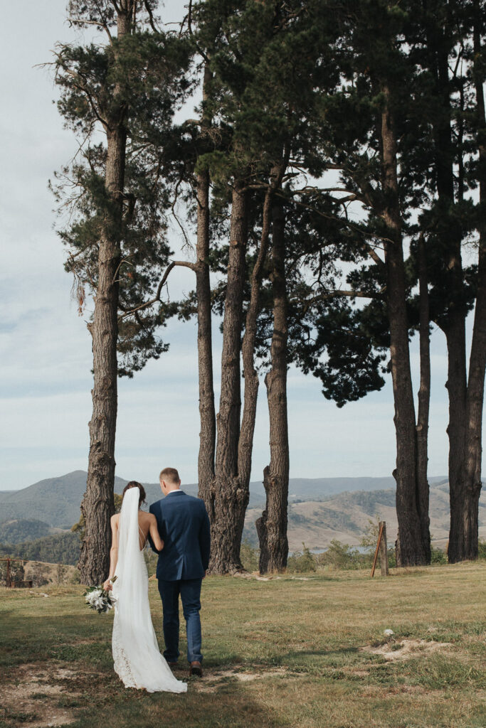 bride and groom portrait blue mountains wedding