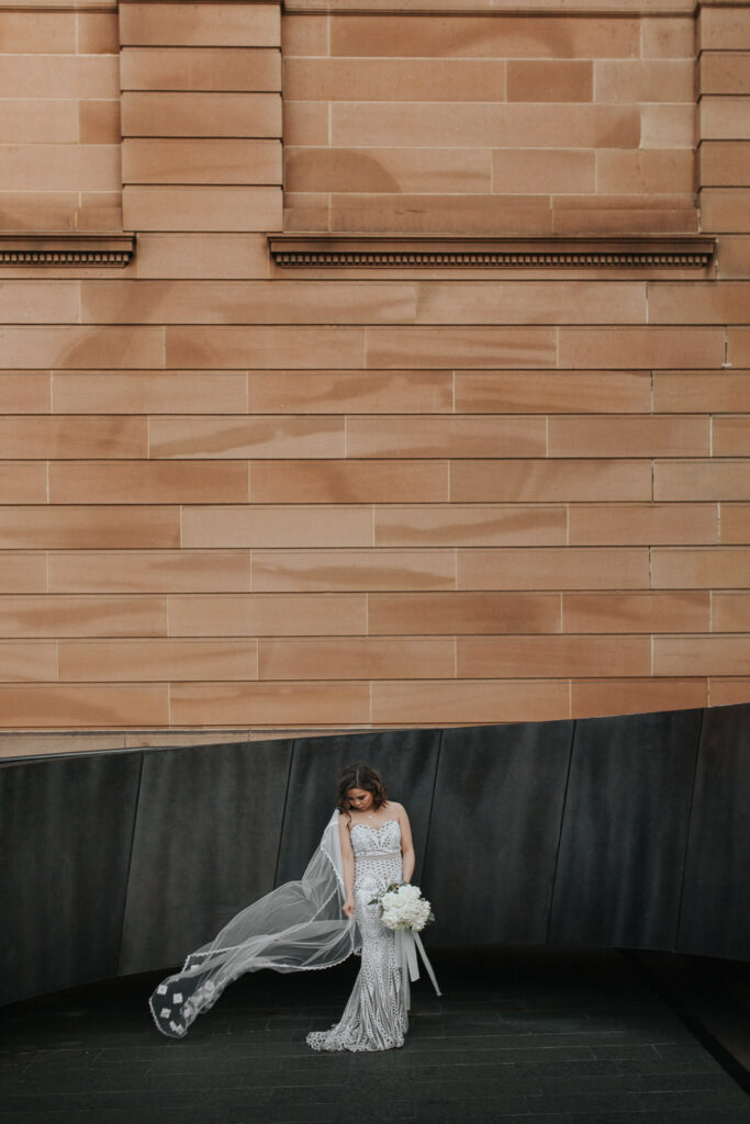bride posing at nsw art gallery