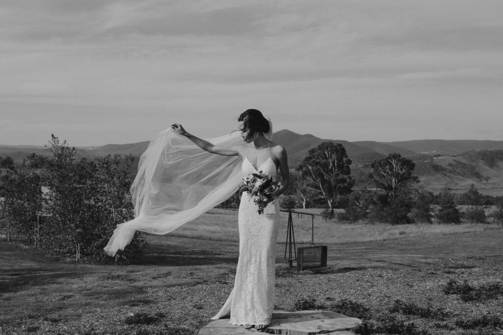 bride portrait at seclusions blue mountains wedding