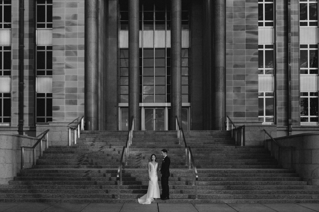bride and groom in james turrell canberra