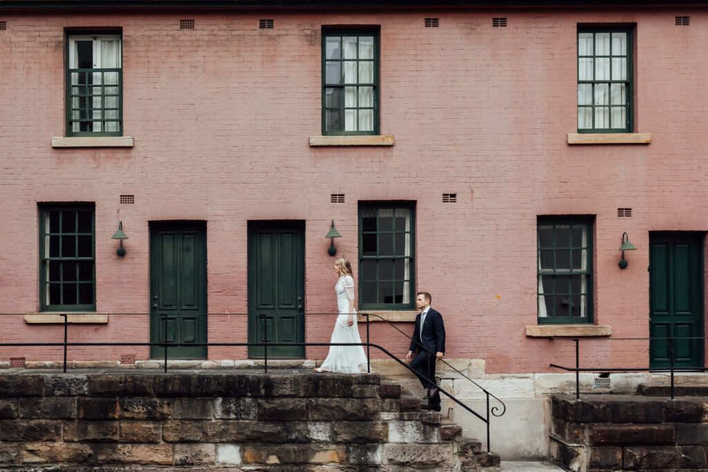bride and groom innner city sydney wedding